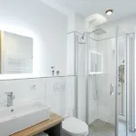 1 Bedroom Cozy In