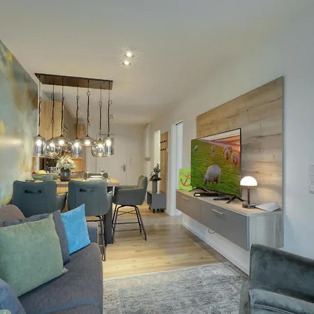 1 Bedroom Cozy In
